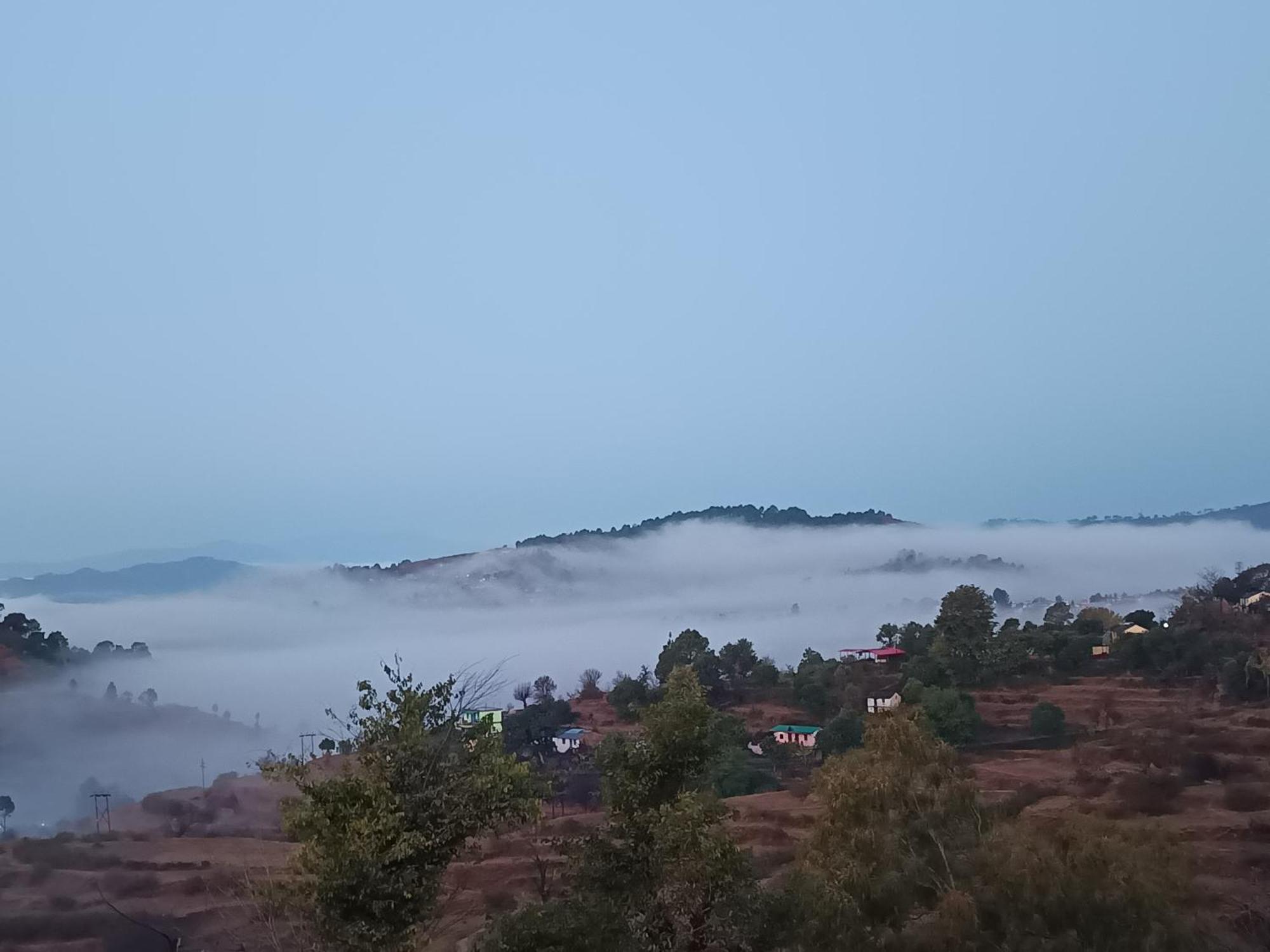 Dwarahat Village Farmstay- Babaji'S Cave Екстериор снимка